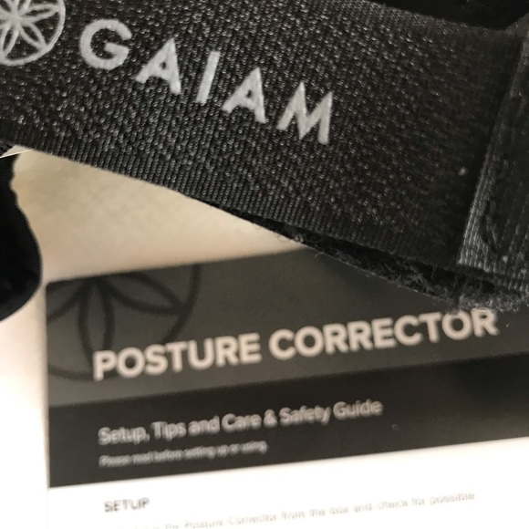 GAIAM Restore Posture Corrector Black Adjustable Clasps and Velcro NWT NIB - Picture 8 of 11